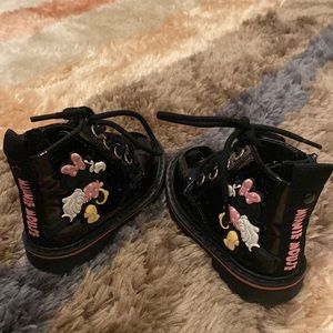 Zara Size 4 Black paten leather Minnie Mouse boot